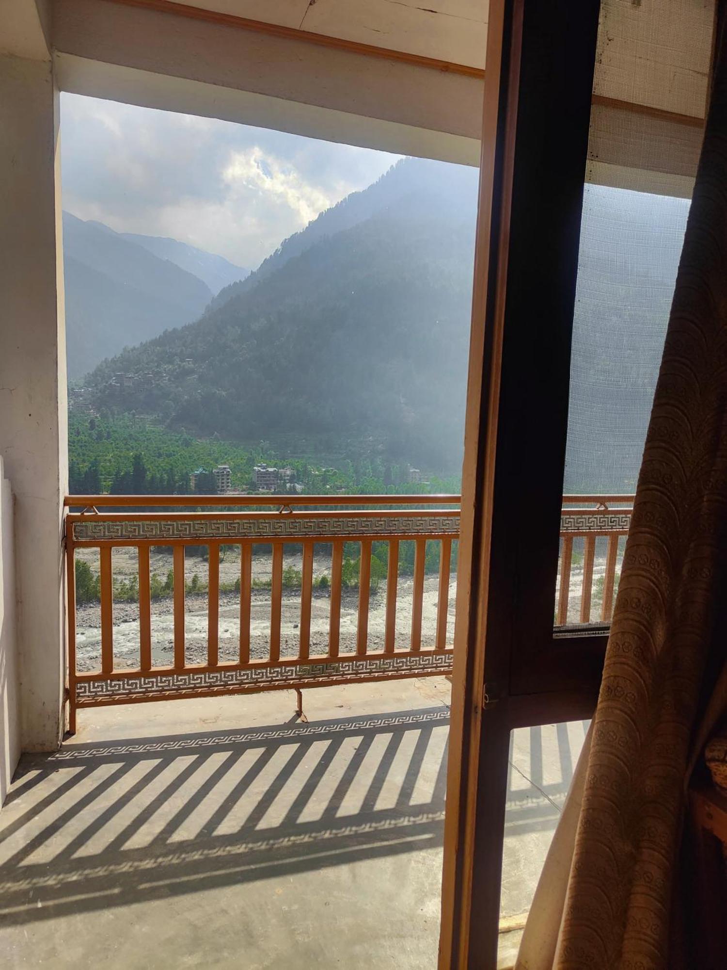 Hotel Arohi Vashist Экстерьер фото