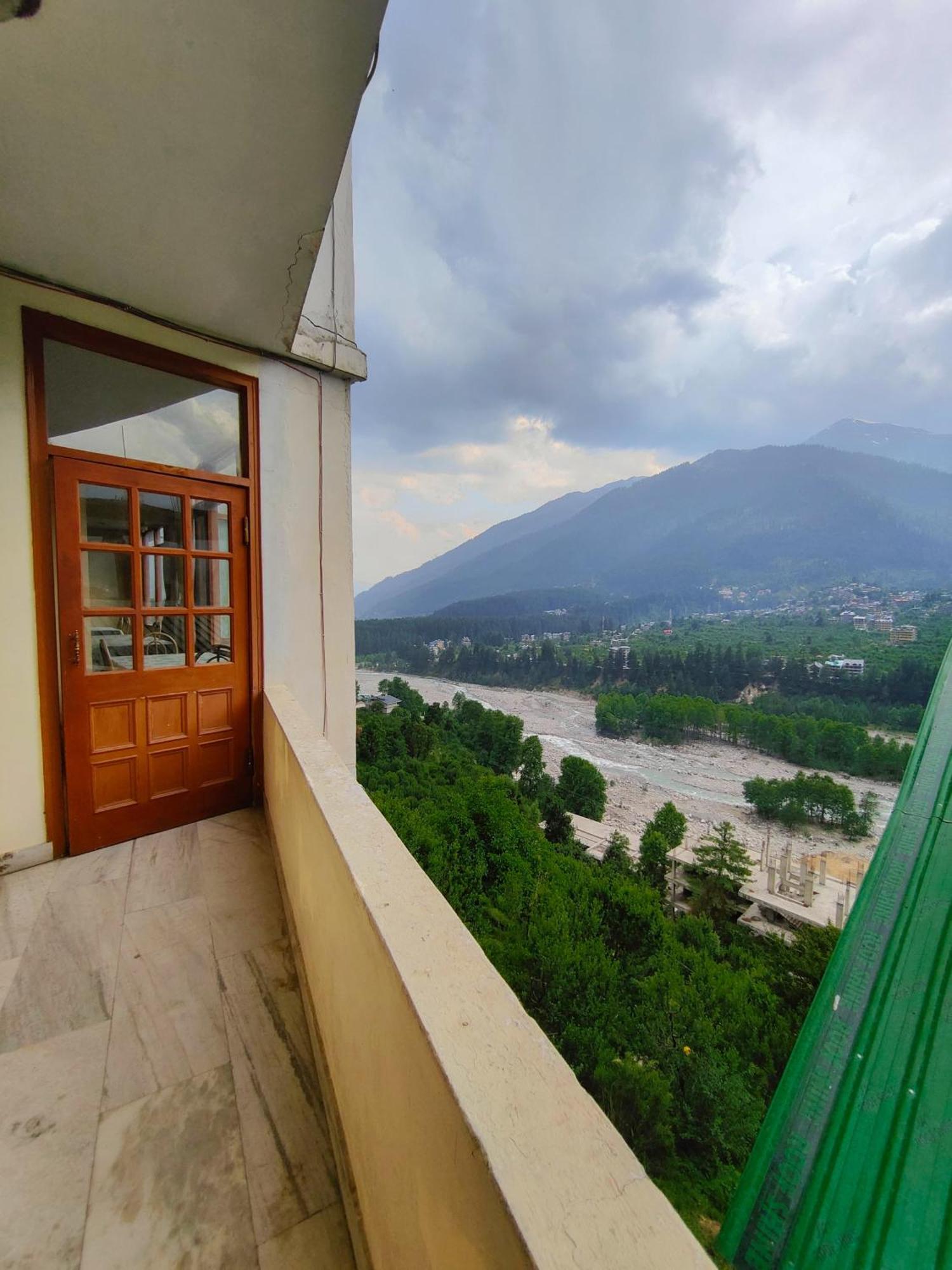 Hotel Arohi Vashist Экстерьер фото