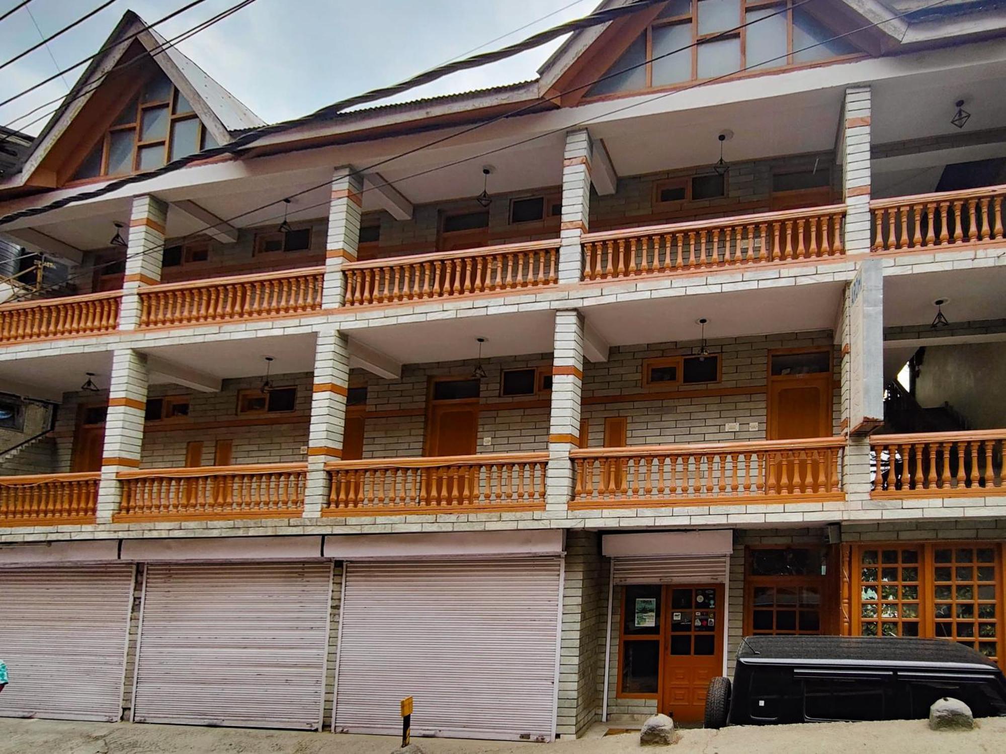 Hotel Arohi Vashist Экстерьер фото
