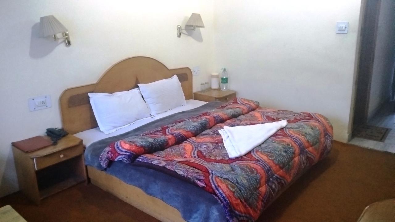 Hotel Arohi Vashist Экстерьер фото